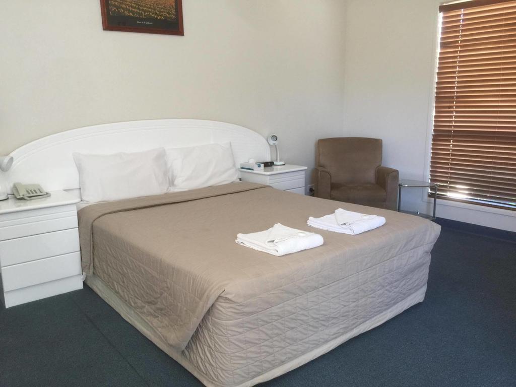 Springsure Overlander Motel Luaran gambar